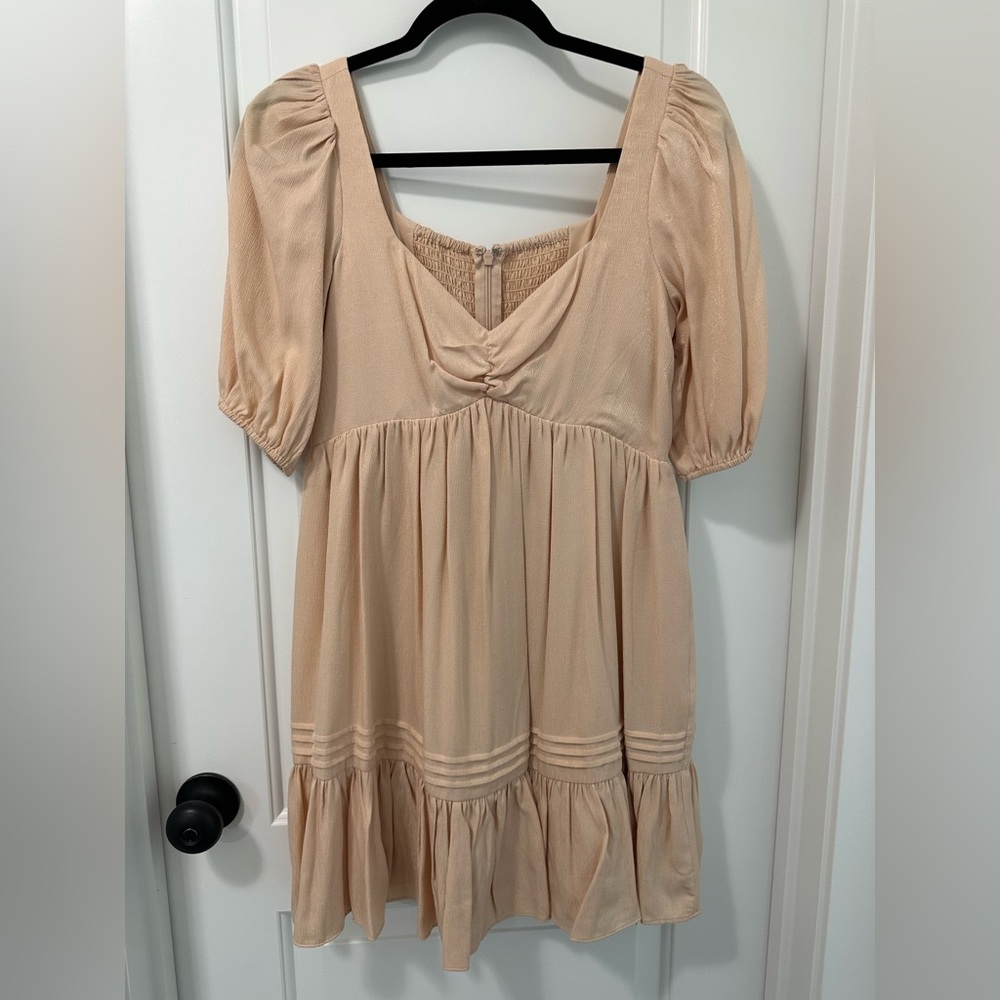 Short sleeve sweetheart mini
